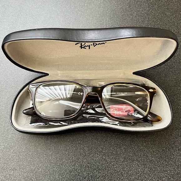 RayBan glasses - Picture 2 of 4